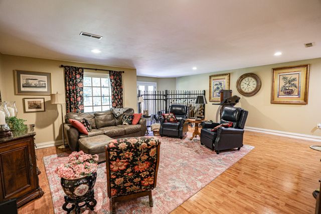 20 Timber Ridge Dr Drive, Paducah, KY 42001