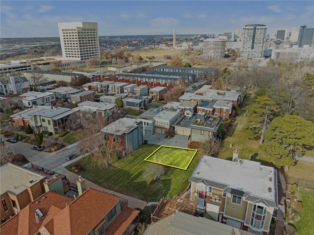 2949 Grand Avenue, Kansas City, MO 64108