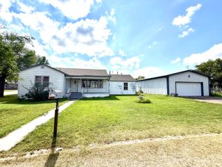 220 S Hoskins Street, Spearman, TX 79081