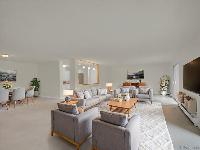 3144 S Wheeling Way 206, Aurora, CO 80014