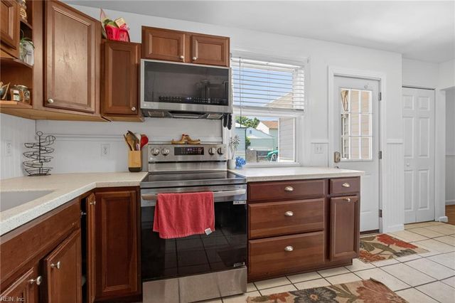 32 Cypress RD, Portsmouth, VA 23701