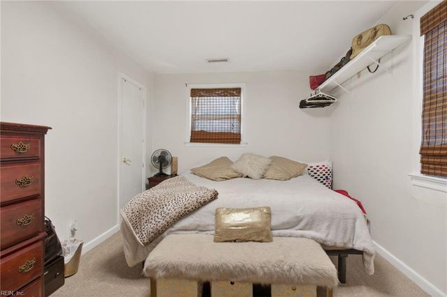 32 Cypress RD, Portsmouth, VA 23701