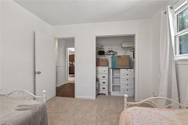 32 Cypress RD, Portsmouth, VA 23701