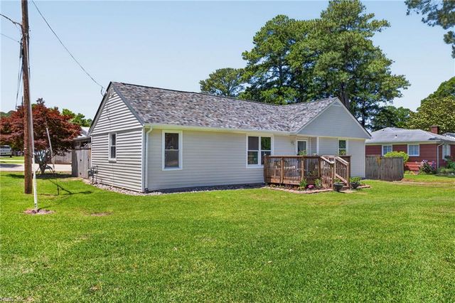 32 Cypress RD, Portsmouth, VA 23701