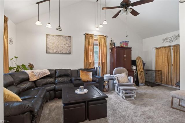 32 Cypress RD, Portsmouth, VA 23701
