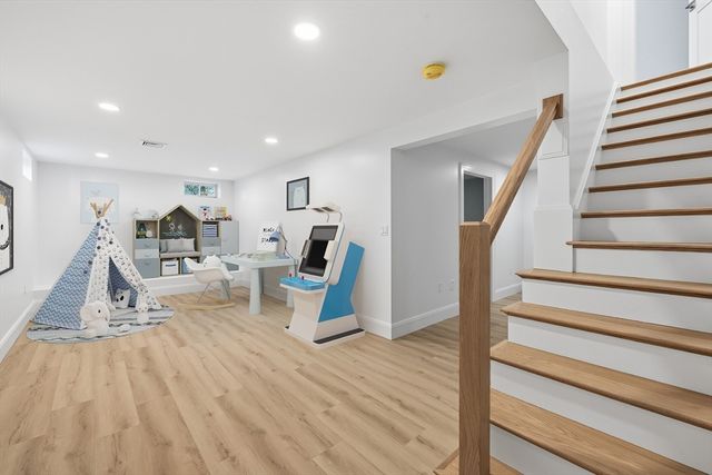 4 Aerial Street, Lexington, MA 02421