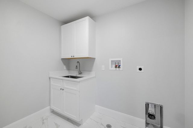 4 Aerial Street, Lexington, MA 02421