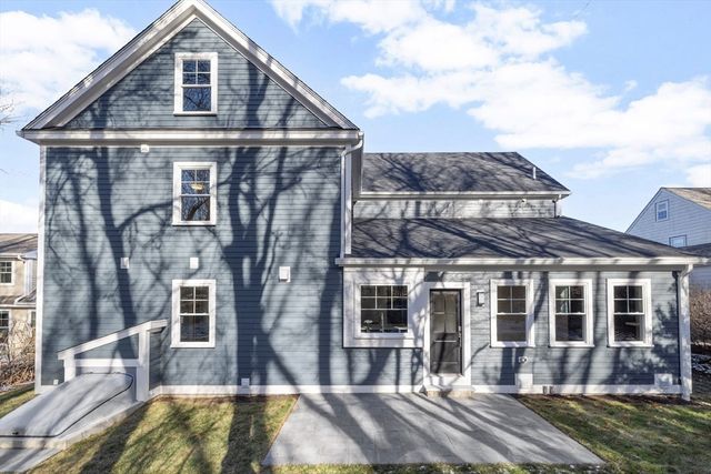 4 Aerial Street, Lexington, MA 02421