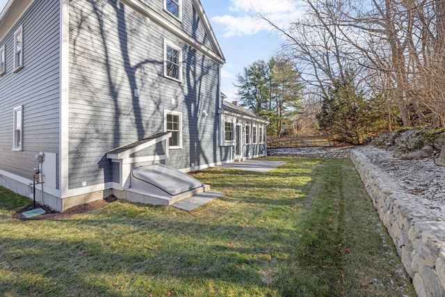 4 Aerial Street, Lexington, MA 02421
