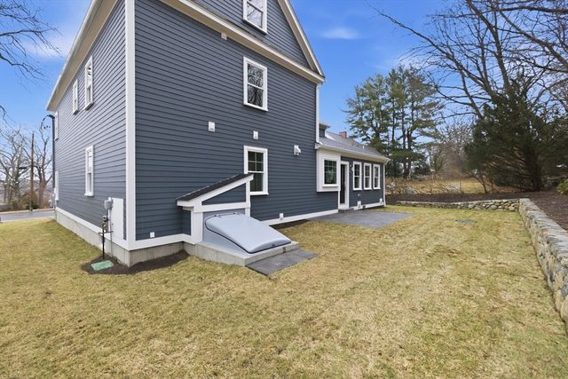 4 Aerial Street, Lexington, MA 02421