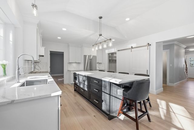 4 Aerial Street, Lexington, MA 02421