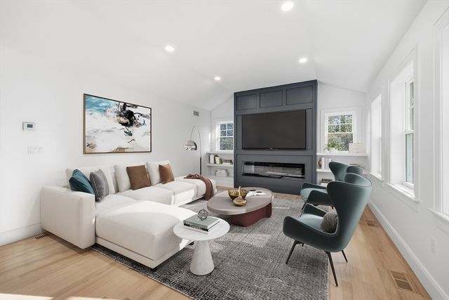 4 Aerial Street, Lexington, MA 02421