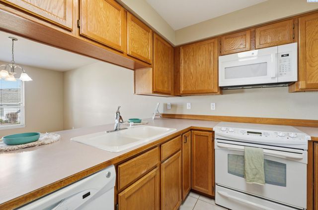 3317 Huntington Street, Kennewick, WA 99337