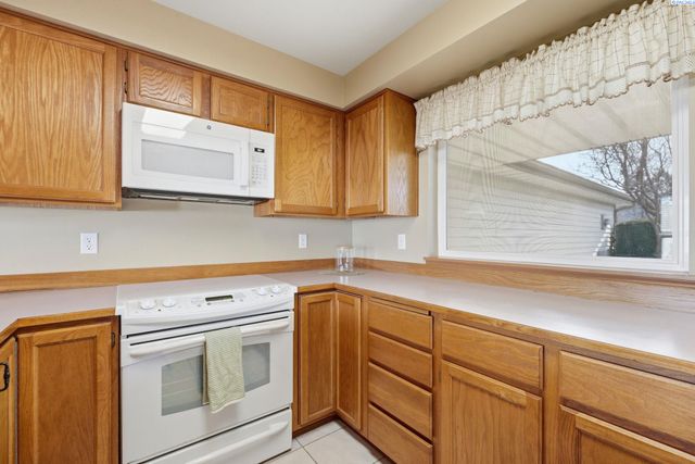 3317 Huntington Street, Kennewick, WA 99337