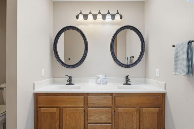 3317 Huntington Street, Kennewick, WA 99337