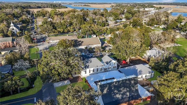 2716 Mechanics Avenue, Thunderbolt, GA 31404