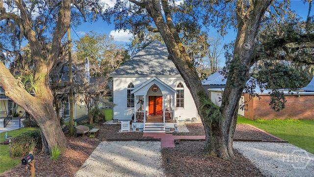 2716 Mechanics Avenue, Thunderbolt, GA 31404