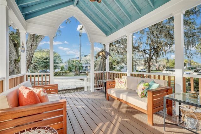 2716 Mechanics Avenue, Thunderbolt, GA 31404