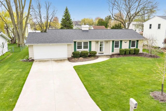 324 KENNEY STREET, Green Bay, WI 54301