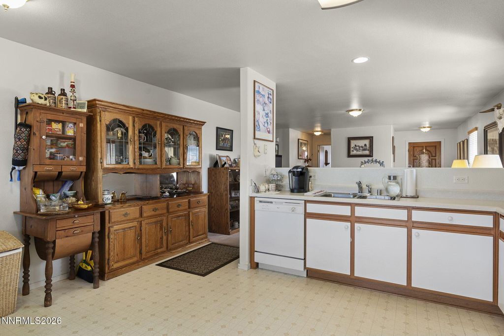 Image 10 of property listing at 7497 Hebrides Court, Reno, NV 89506