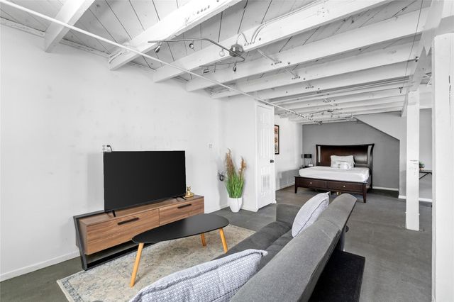 2402 Hazard Street, Houston, TX 77019