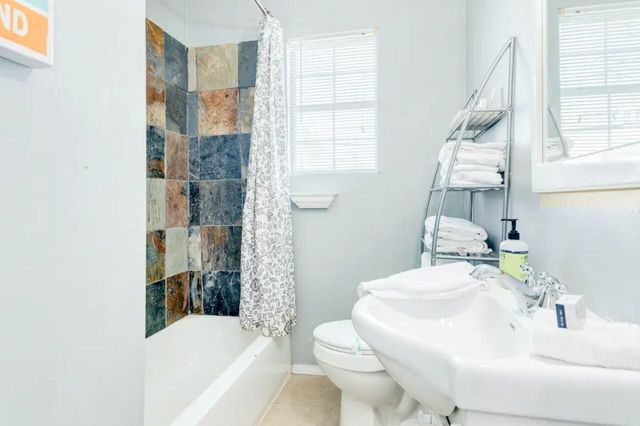 2402 Hazard Street, Houston, TX 77019