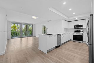 1500 Bay Rd N-0102, Miami Beach, FL 33139
