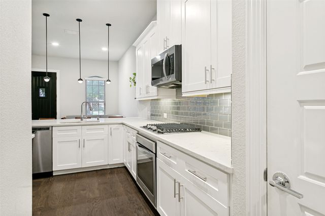 2209 Zenith Avenue, Flower Mound, TX 75028