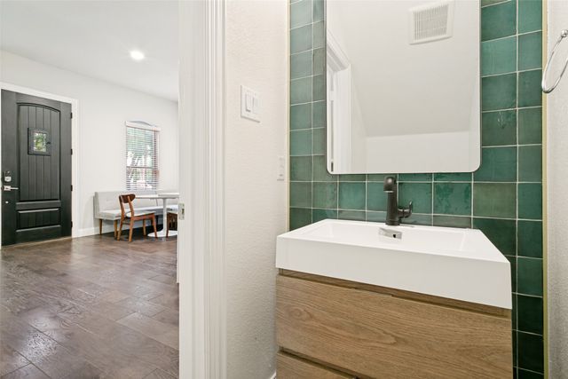 2209 Zenith Avenue, Flower Mound, TX 75028