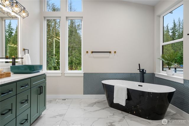 17317 22nd Street NE, Snohomish, WA 98290