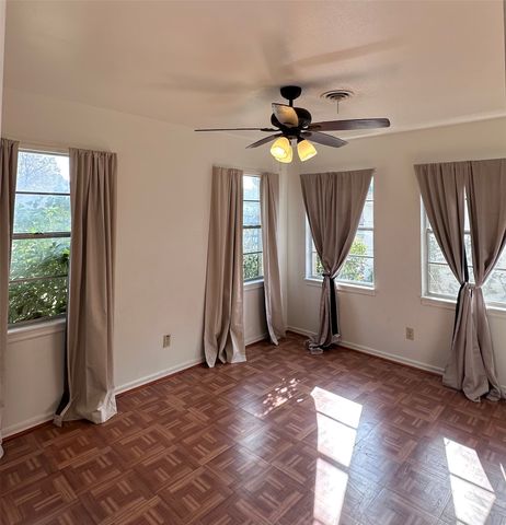 329 N Brighton Avenue, Dallas, TX 75208