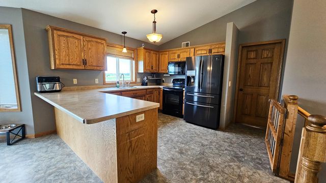 2019 Martini Drive, Sauk Rapids, MN 56379