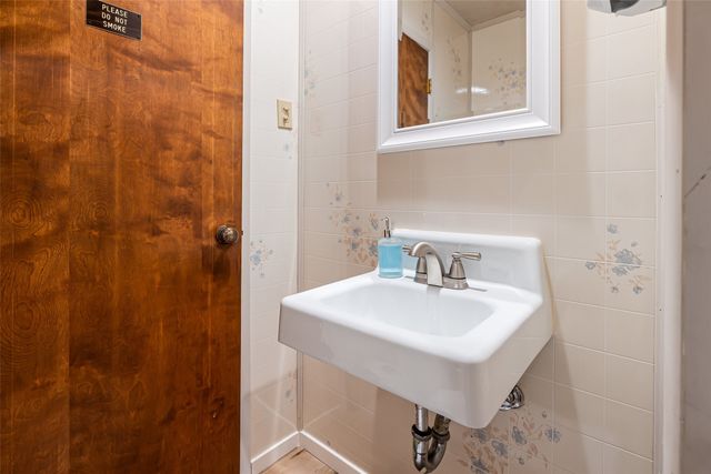 1512 Crestridge Drive, Cleburne, TX 76033