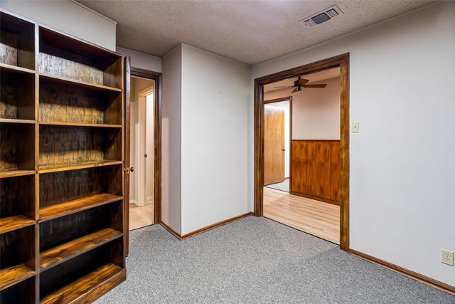 1512 Crestridge Drive, Cleburne, TX 76033