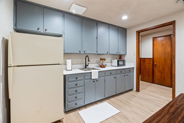 1512 Crestridge Drive, Cleburne, TX 76033