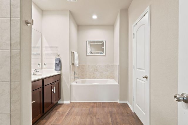 9917 Tammy Lane, Magnolia, TX 77354