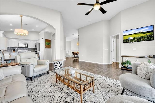 3000 Meandering WAY 202, Fort Myers, FL 33905