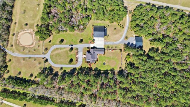 746 Sumter Hwy., Kingstree, SC 29556