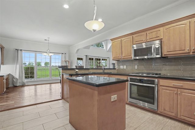 8320 S 257th East Avenue, Broken Arrow, OK 74014