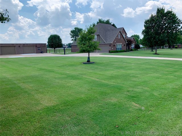 8320 S 257th East Avenue, Broken Arrow, OK 74014