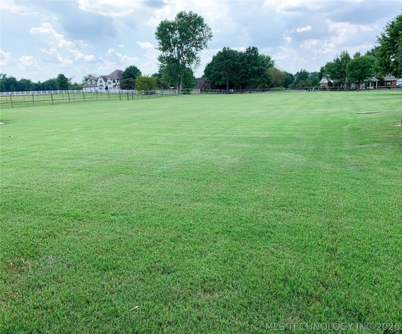 8320 S 257th East Avenue, Broken Arrow, OK 74014