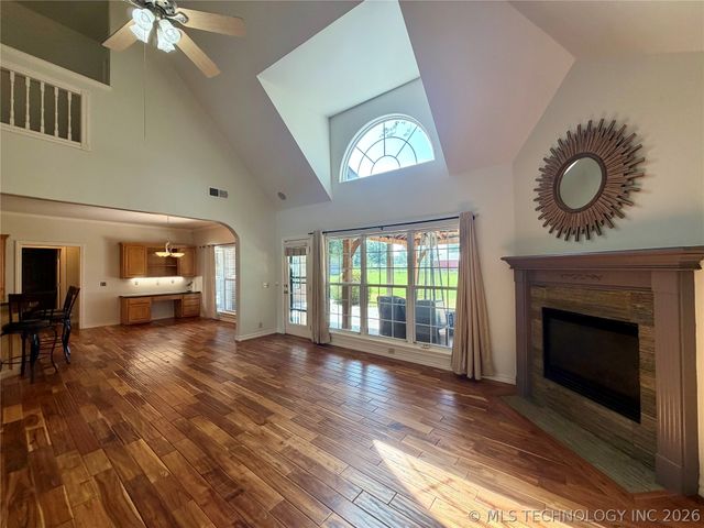 8320 S 257th East Avenue, Broken Arrow, OK 74014