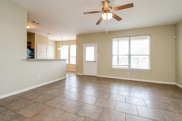 288 Edison Lane, Crowley, TX 76036