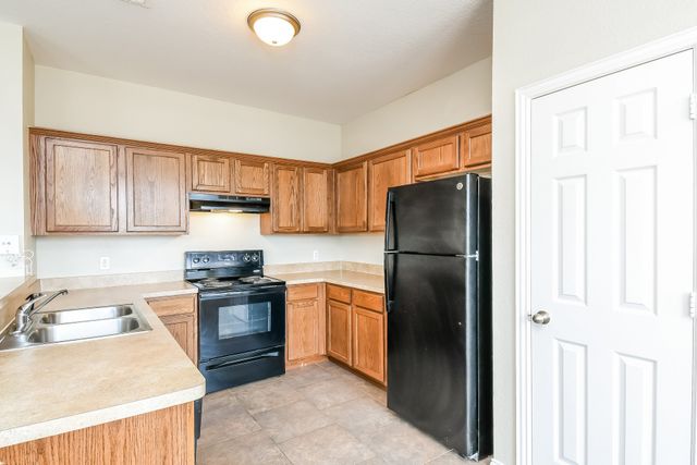 288 Edison Lane, Crowley, TX 76036