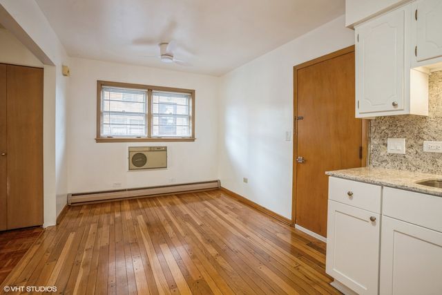 1022 Arnold Court B, Des Plaines, IL 60016