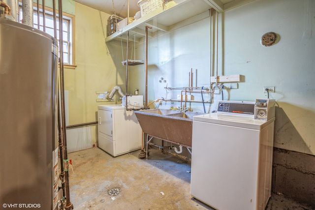 1022 Arnold Court B, Des Plaines, IL 60016