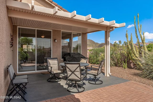 9462 N Whispering Shadows Way, Tucson, AZ 85743