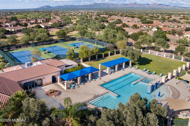 9462 N Whispering Shadows Way, Tucson, AZ 85743