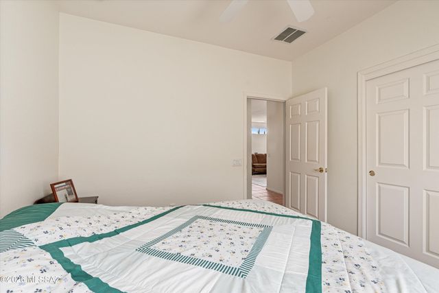 9462 N Whispering Shadows Way, Tucson, AZ 85743