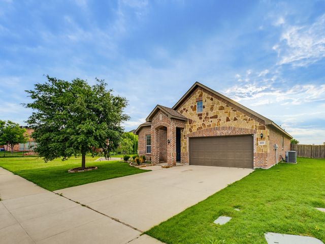 4221 Aldridge Lane, Fort Worth, TX 76036